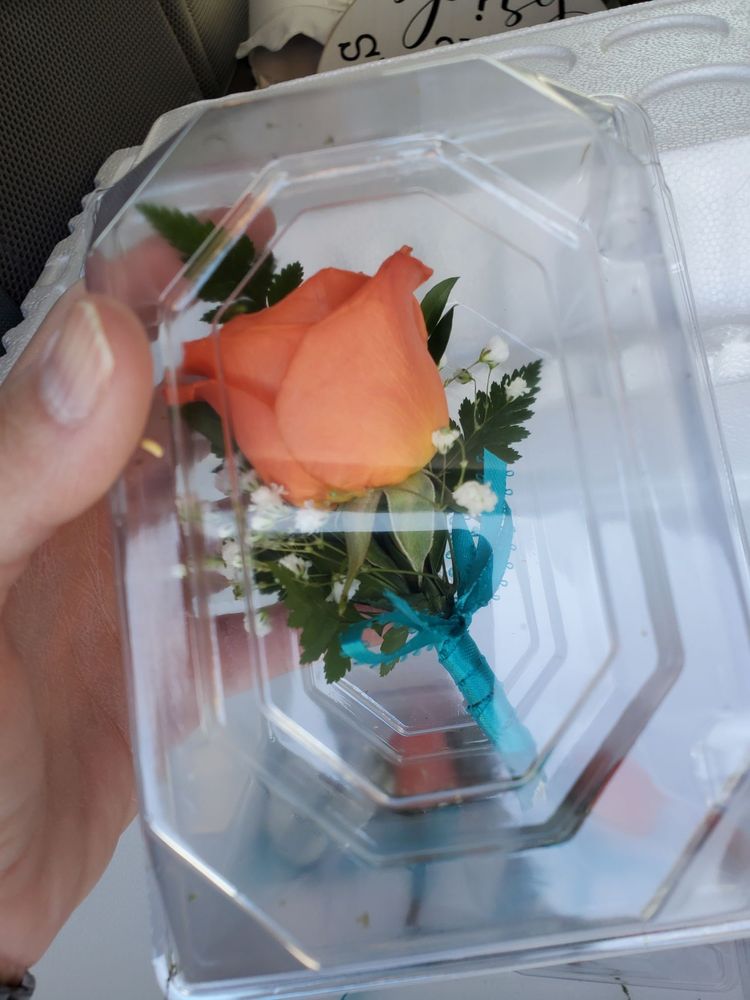 BLOSSOM FLOWERS AND SWEETS Updated June 2024 1505 Dieter Dr