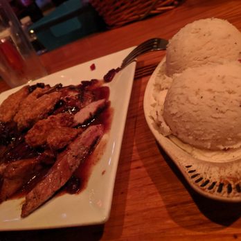 Red Wolfe Inn - Steakhouses Near Me - Belvidere, New Jersey