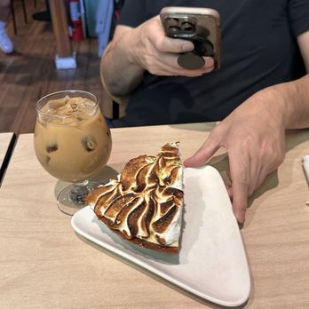 Moondog Cafe & Bakery - Key lime pie and iced latte - Cafes Near Me - Key West, Florida