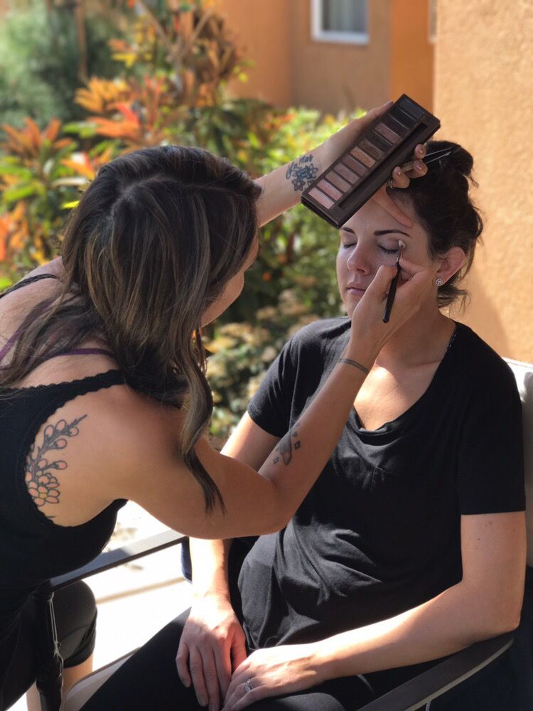 Makeup By Tahna Logo