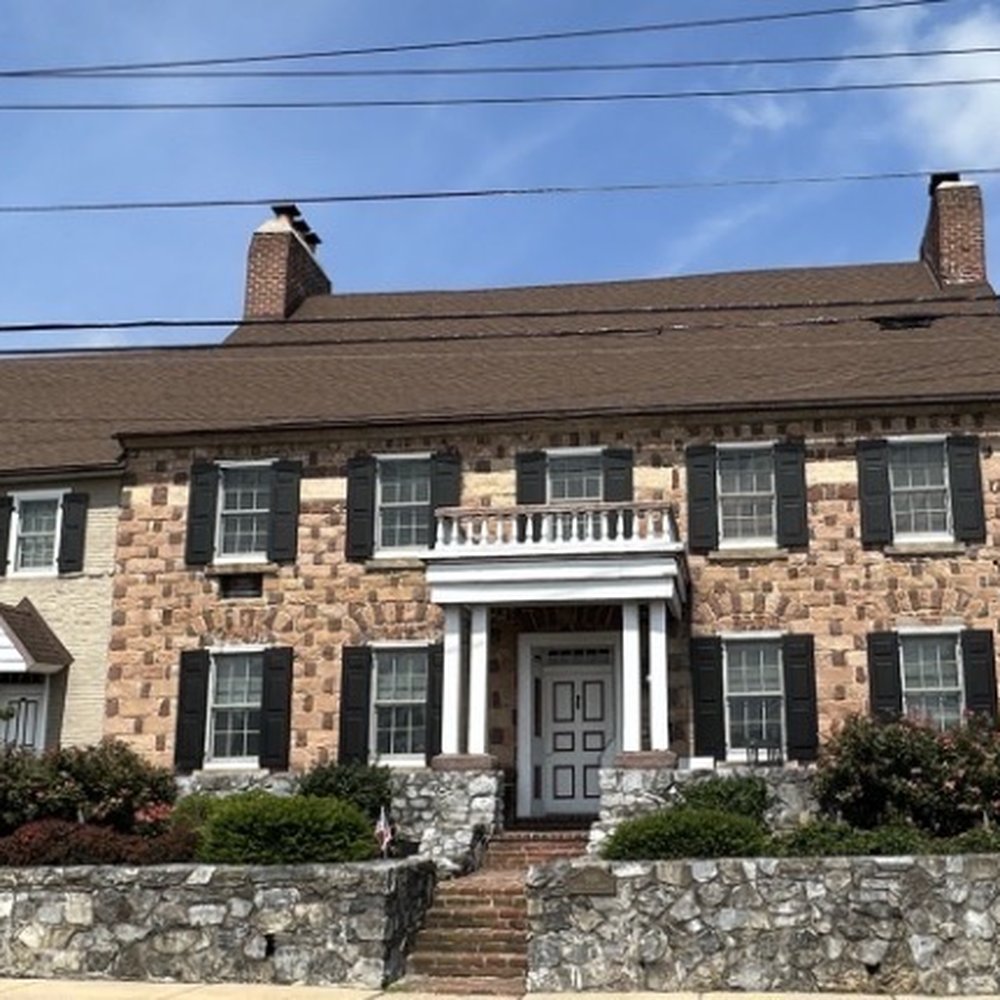 Historic Smithton Inn - Bed & Breakfast Near Me - Ephrata, Pennsylvania Historic Smithton Inn - Bed & Breakfast Near Me - Ephrata, Pennsylvania