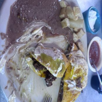 Taqueria Azteca De Oro - Quesadillas With chorizo - Mexican Near Me - Elgin, Texas Taqueria Azteca De Oro - Quesadillas With chorizo - Mexican Near Me - Elgin, Texas