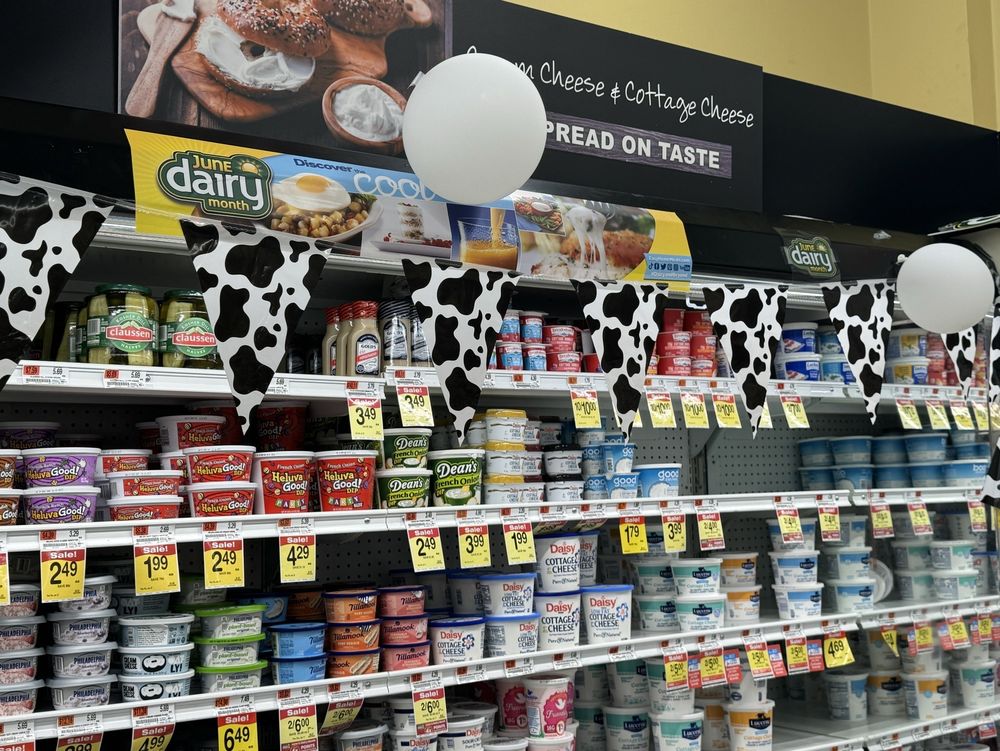 ACME MARKETS Updated October 2024 13 Reviews 1366 E Main St