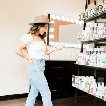 Andie Sobrato - Personal Shopping Near Me Andie Sobrato - Personal Shopping Near Me