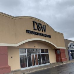 DSW Designer Shoe Warehouse - Outside
