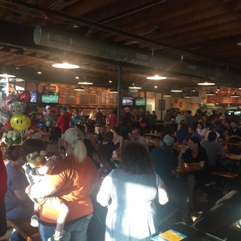 Pinthouse Pizza - Pizza Near Me - Austin, Texas