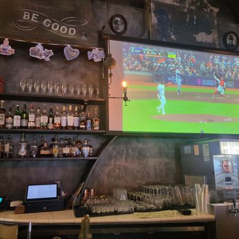 Hudson Hall - Grabbing food after my flight from Columbus - Beer Bar Near Me - Jersey City, New Jersey Hudson Hall - Grabbing food after my flight from Columbus - Beer Bar Near Me - Jersey City, New Jersey
