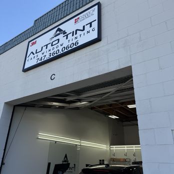 Auto Tint - Clean and professional environment for car to be tinted - Car Window Tinting Near Me - Burbank, California