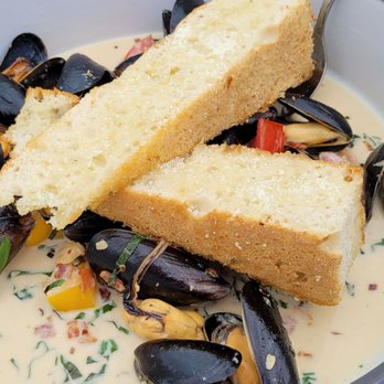 Kanu - The mussels appetizer was absolutely amazing - New American Near Me - Old Town, Maine