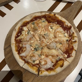 Azul Madera - Four cheese shrimp pizza - Seafood Near Me - San Miguel de Cozumel, ROO Azul Madera - Four cheese shrimp pizza - Seafood Near Me - San Miguel de Cozumel, ROO