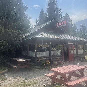 Log Cabin Cafe - Outside - Cafes Near Me - Silver Gate, Montana