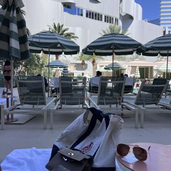 Park MGM Pools & Cabanas - Swimming Pools Near Me - Las Vegas, Nevada