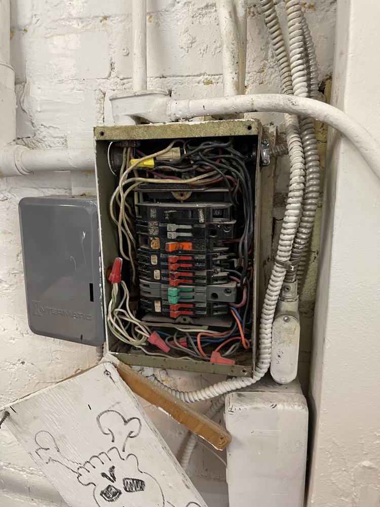 Slide of Ampworx Electric
