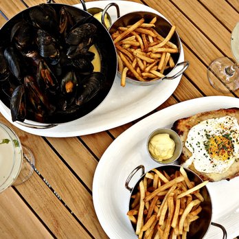 a'VERT Brasserie - Croque Monsieur w/ Over Easy Egg & Moules et Frites - Brasseries Near Me - West Hartford, Connecticut a'VERT Brasserie - Croque Monsieur w/ Over Easy Egg & Moules et Frites - Brasseries Near Me - West Hartford, Connecticut