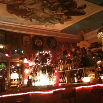 Brogino's - The bar says "Come to me" - Pizza Near Me - Redondo Beach, California