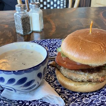 Café Hollander Mequon - Breakfast & Brunch Near Me - Mequon, Wisconsin Café Hollander Mequon - Breakfast & Brunch Near Me - Mequon, Wisconsin