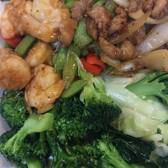 Panda Express - Super greens, Wok Fired Shrimp, and Black Pepper Chicken! Delicious! - Chinese Near Me - Yuba City, California