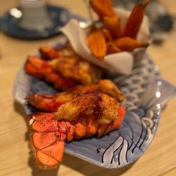 Aunt Catfish's - 4 lobster tails with sweet potato fries