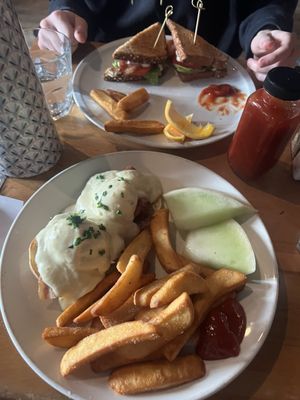7 West Cafe by null