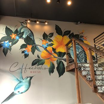 Coffeeholic House - Beautiful wall artwork for your photo ops . Upstairs area is for staff only. - Coffee & Tea Near Me - Seattle, Washington