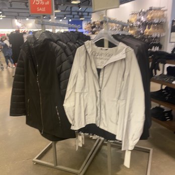 Calvin Klein - Outlet Stores Near Me - Lee, Massachusetts