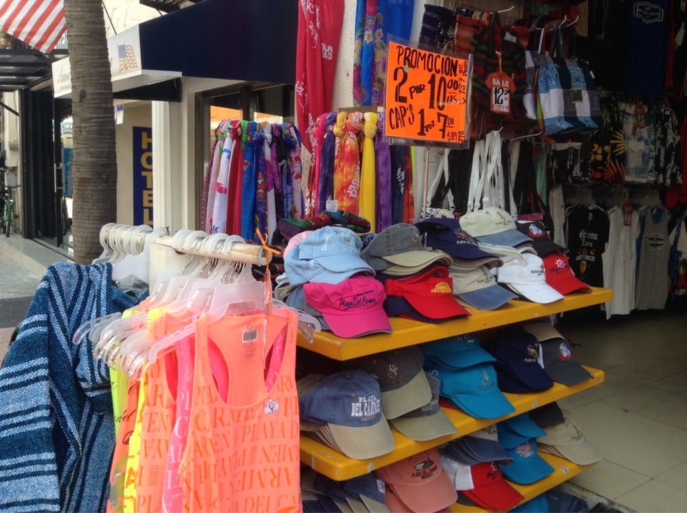 MARKET & DELI Souvenir Shops Quinta Avenida, Playa del Carmen