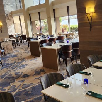 Sheraton Norfolk Waterside Hotel - Hotels Near Me - Norfolk, Virginia Sheraton Norfolk Waterside Hotel - Hotels Near Me - Norfolk, Virginia