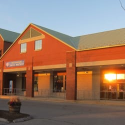 New Hampshire State Liquor Store #6 - The new location, at the front of the lot where Blockbuster Video used to be.