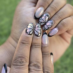 Hi-End nails