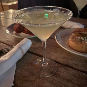 Laurel Grill - American Near Me - Culver City, California