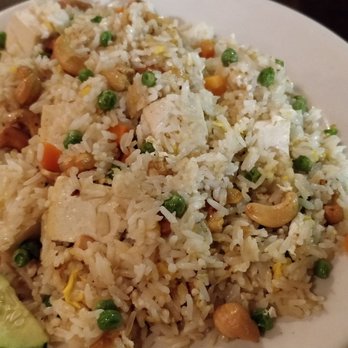 Madam Mam's - Fried rice with extra cashews and tofu! - Thai Near Me - Austin, Texas