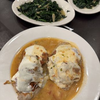 Gino's Pizzeria & Restaurant - Pizza Near Me - Howard Beach, New York