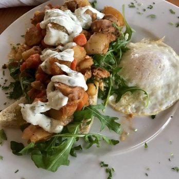 Beer Run - Hash and egg - New American Near Me - Charlottesville, Virginia