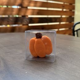 Pumpkin macaron Pumpkin macaron