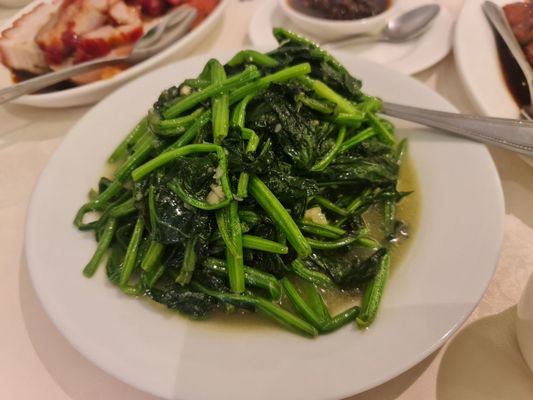 Four Seasons (Queensway) by null