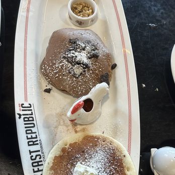 Breakfast Republic - Pancake flight w/ cinnamon roll on top, oreo in middle, and churro on bottom - Breakfast & Brunch Near Me - Palm Desert, California