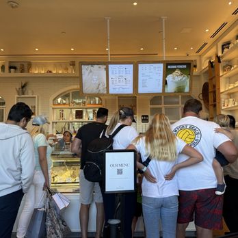 Bacio di Latte - Gelato Near Me - Newport Beach, California