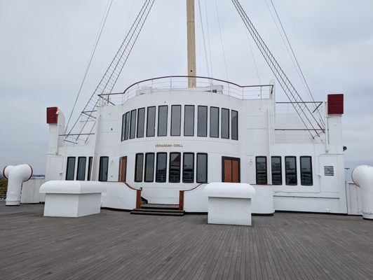 The Queen Mary by null