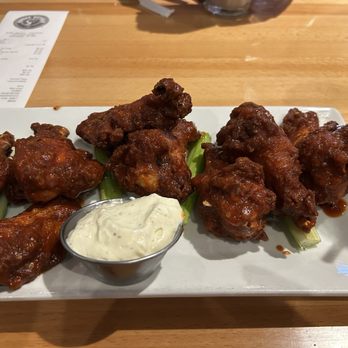 Burger Republic - The Texas Hot wings - Burgers Near Me - Chattanooga, Tennessee