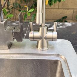 Instant hot water dispenser Instant hot water dispenser