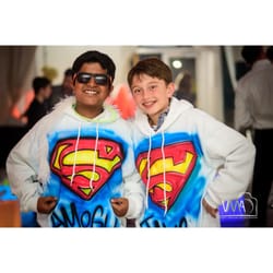 Art Spot Airbrush - Fun times with airbrush hoodie party favors