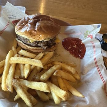 Chili's - BQ burger from 3 for Me deal - Tex-Mex Near Me - Cypress, California