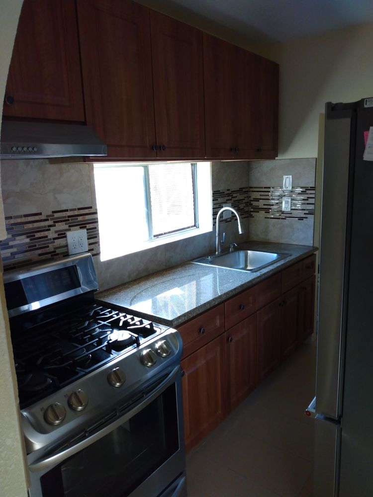 Slide of Universal Handyman Services