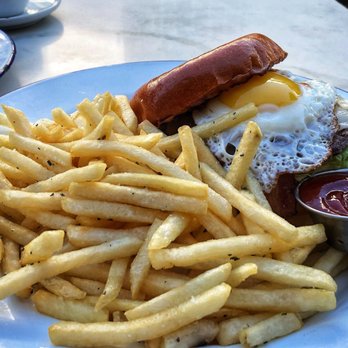 Blueys Kitchen - The Harvest Burger - Cafes Near Me - Santa Monica, California