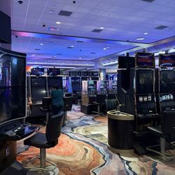 Agua Caliente Resort Casino Spa Rancho Mirage - Machines!
