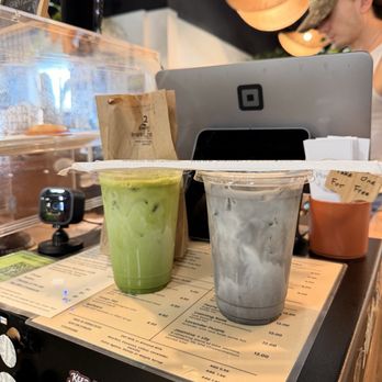 Plantoem - Honey matcha latte and black sesame latte - Cafes Near Me - Honolulu, Hawaii