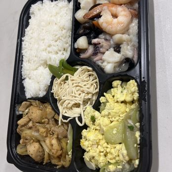 Chili Garden - 今天生命河灵粮堂唱诗班吃到了贵餐厅提供的午餐，内容丰富，口味极佳。你们的配汤口感太棒了。感谢贵餐厅的精心搭配的爱心午餐。 - Szechuan Near Me - Milpitas, California