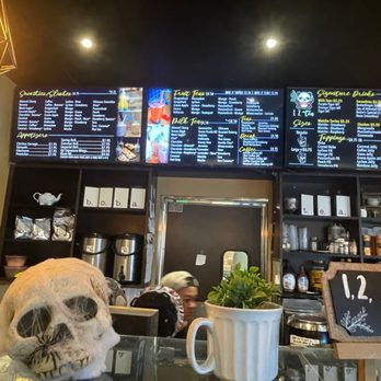 1 2 Tea - Halloween decorated. Zoom for menu! - Bubble Tea Near Me - VC Highlands, Nevada 1 2 Tea - Halloween decorated. Zoom for menu! - Bubble Tea Near Me - VC Highlands, Nevada