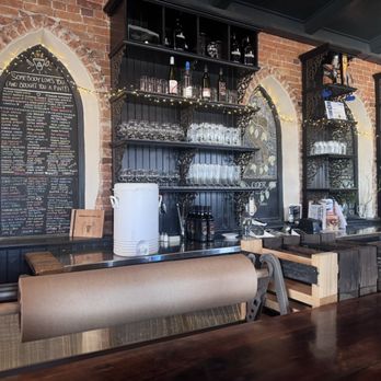 Silversmith Brewing - Church aesthetic - Breweries Near Me - Niagara-on-the-Lake, Ontario Silversmith Brewing - Church aesthetic - Breweries Near Me - Niagara-on-the-Lake, Ontario
