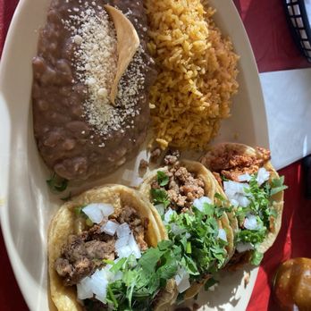 La Cocina Jalisciense - Mexican Near Me - Evergreen Park, Illinois